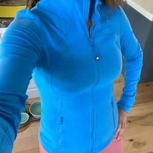 Lululemon scuba jacket size 6